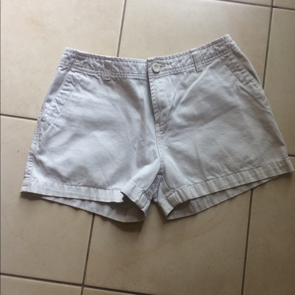 Old Navy tan shorts